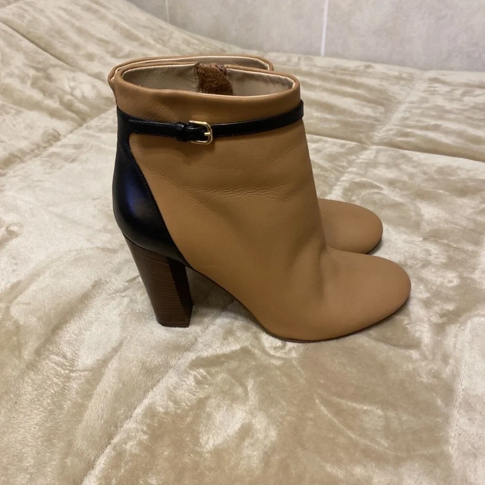 J. Crew Size 7.5 Tan & Black Closed Toe Leather Ankle Booties - Made in Italy